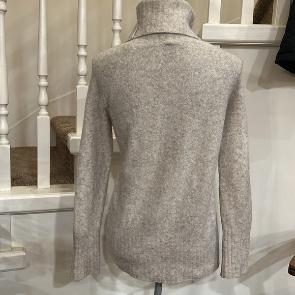 Babaton sweater - Picture 4 of 7